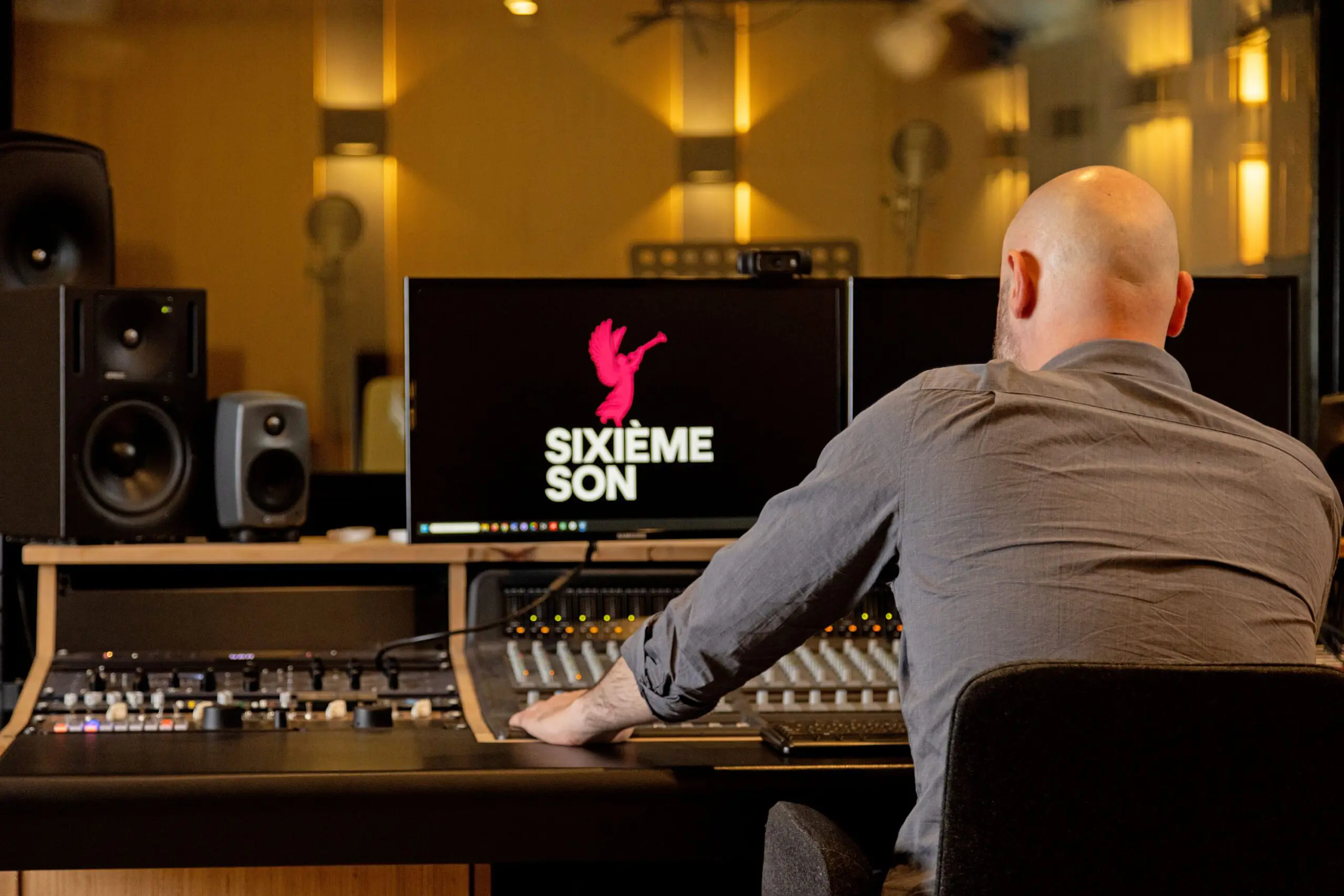 From a visual world to a sound world